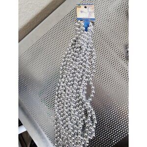 Yule Rite Crystal And Ice Silver String Beads Christmas 18 Feet NEW